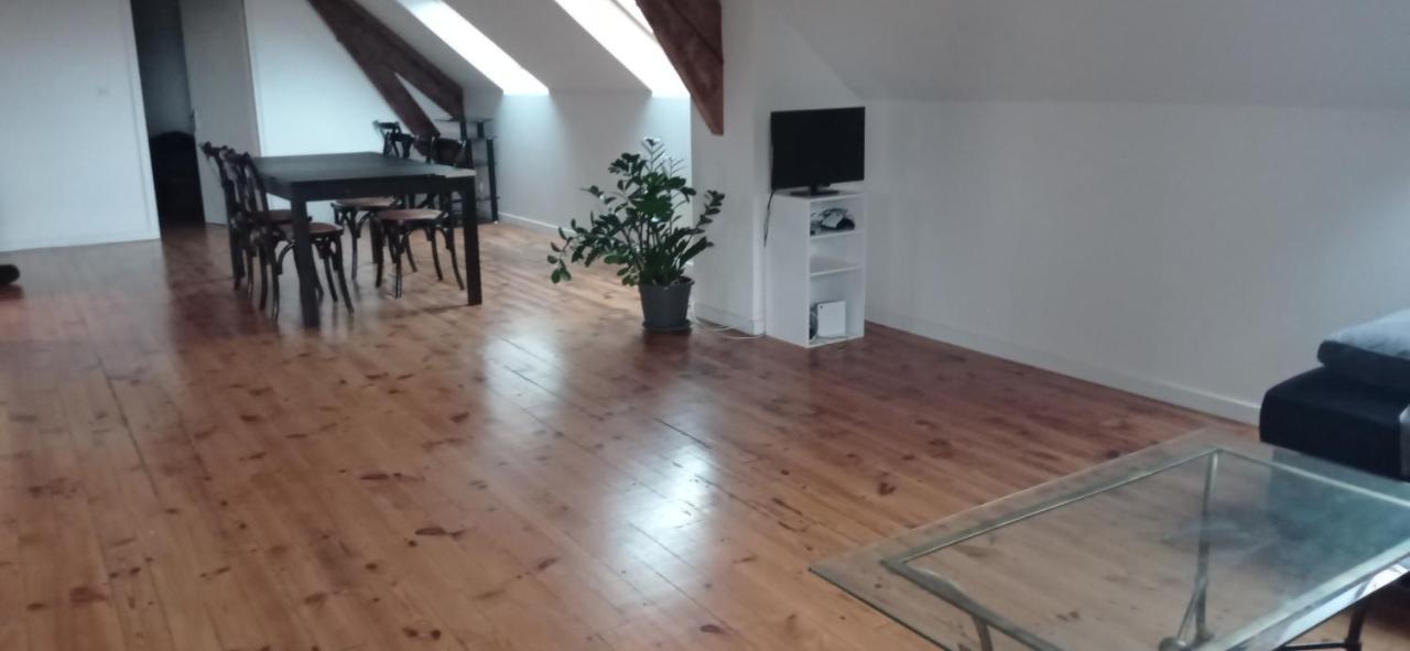 Appartement Moderne Et Lumineux Брив ла Гайард Екстериор снимка